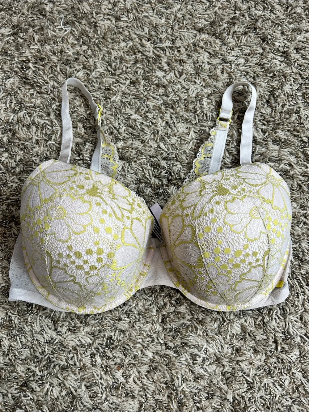 Victoria's Secret Antique Yellow Lace 38DDD Sexy Tee Lightly Lined Demi Bra